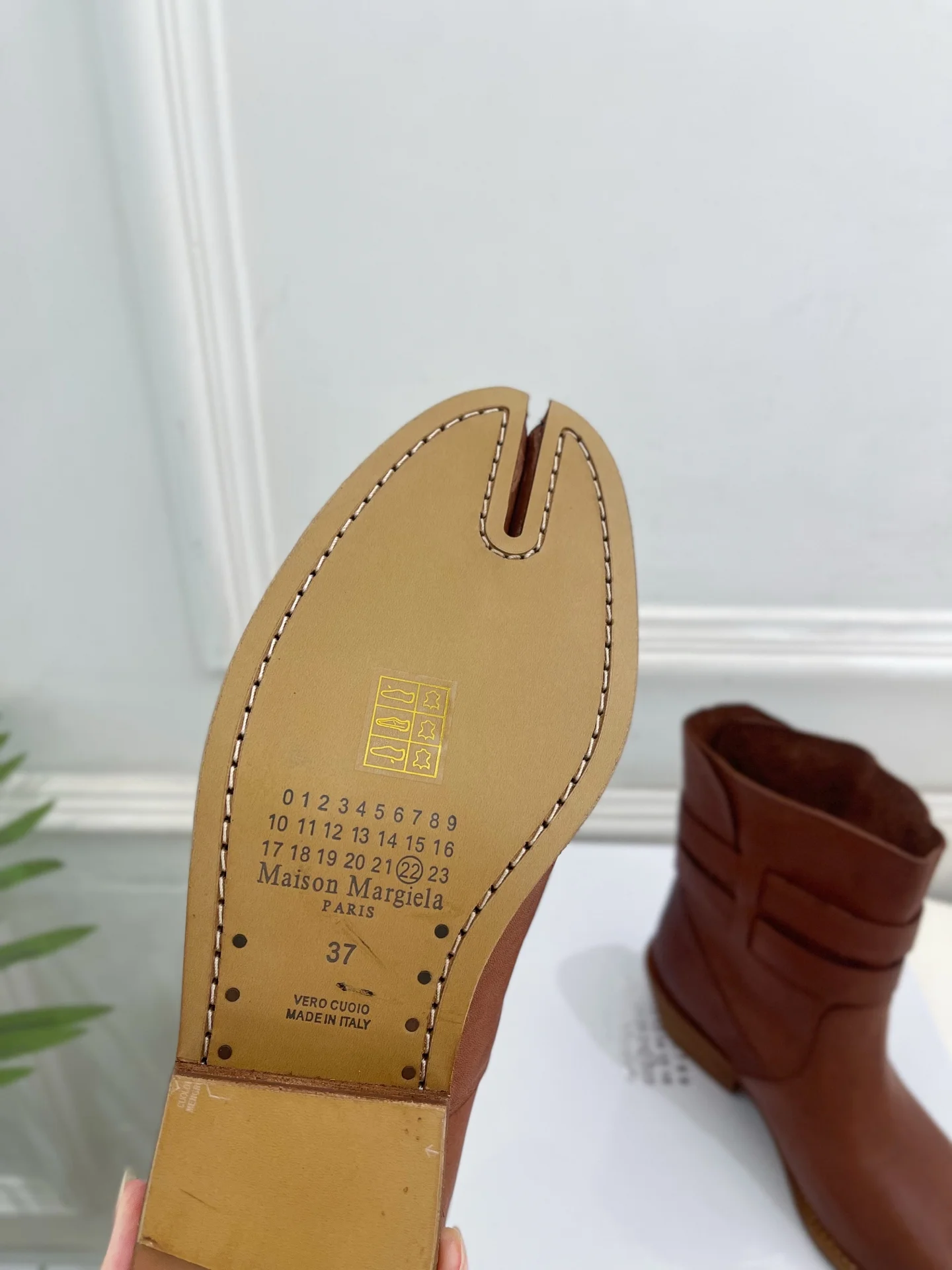 MAISON MARGIELA Boots Brown D50202609110219 - Image 9