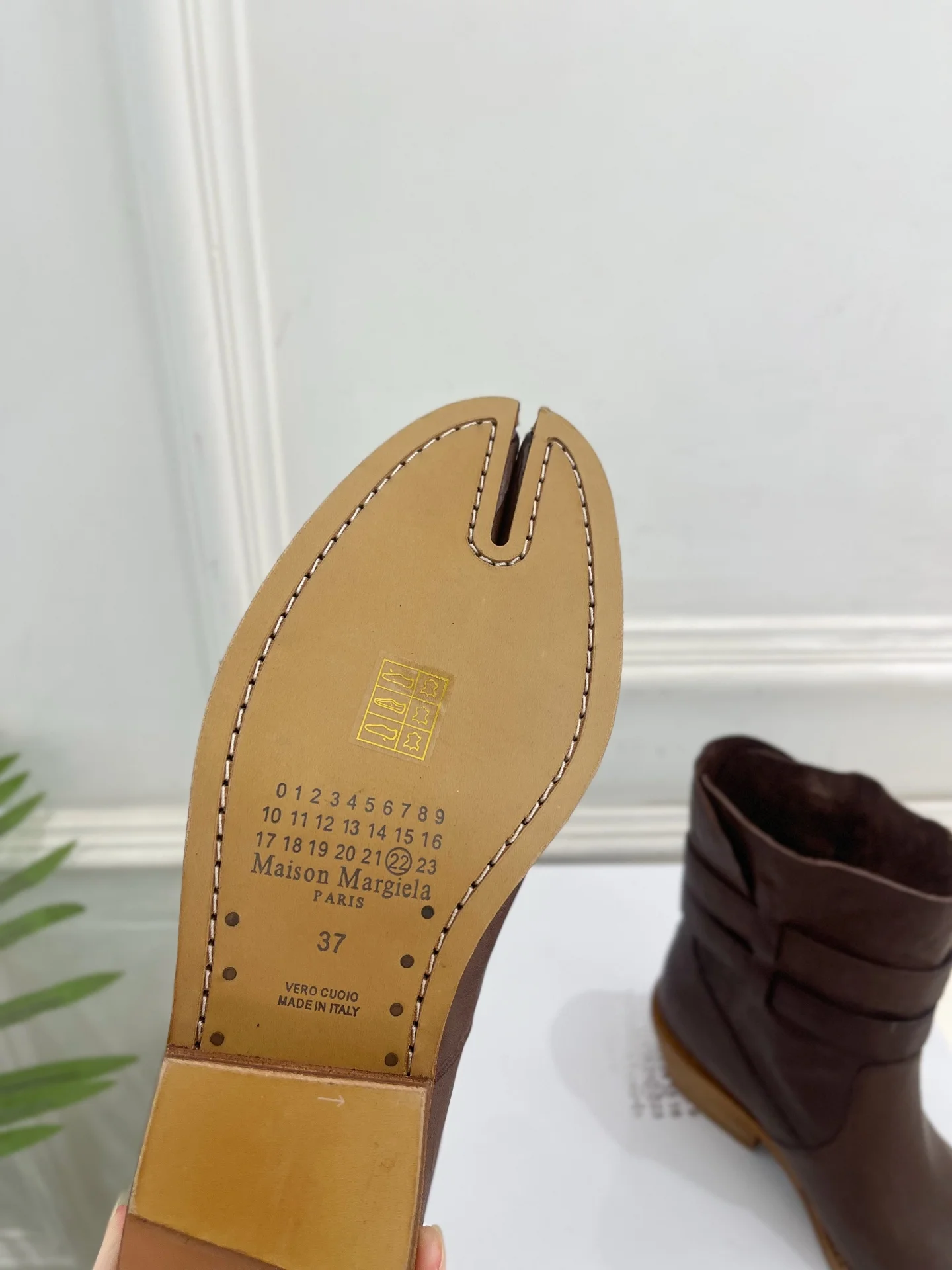 MAISON MARGIELA Boots Brown D50202609110220 - Image 8