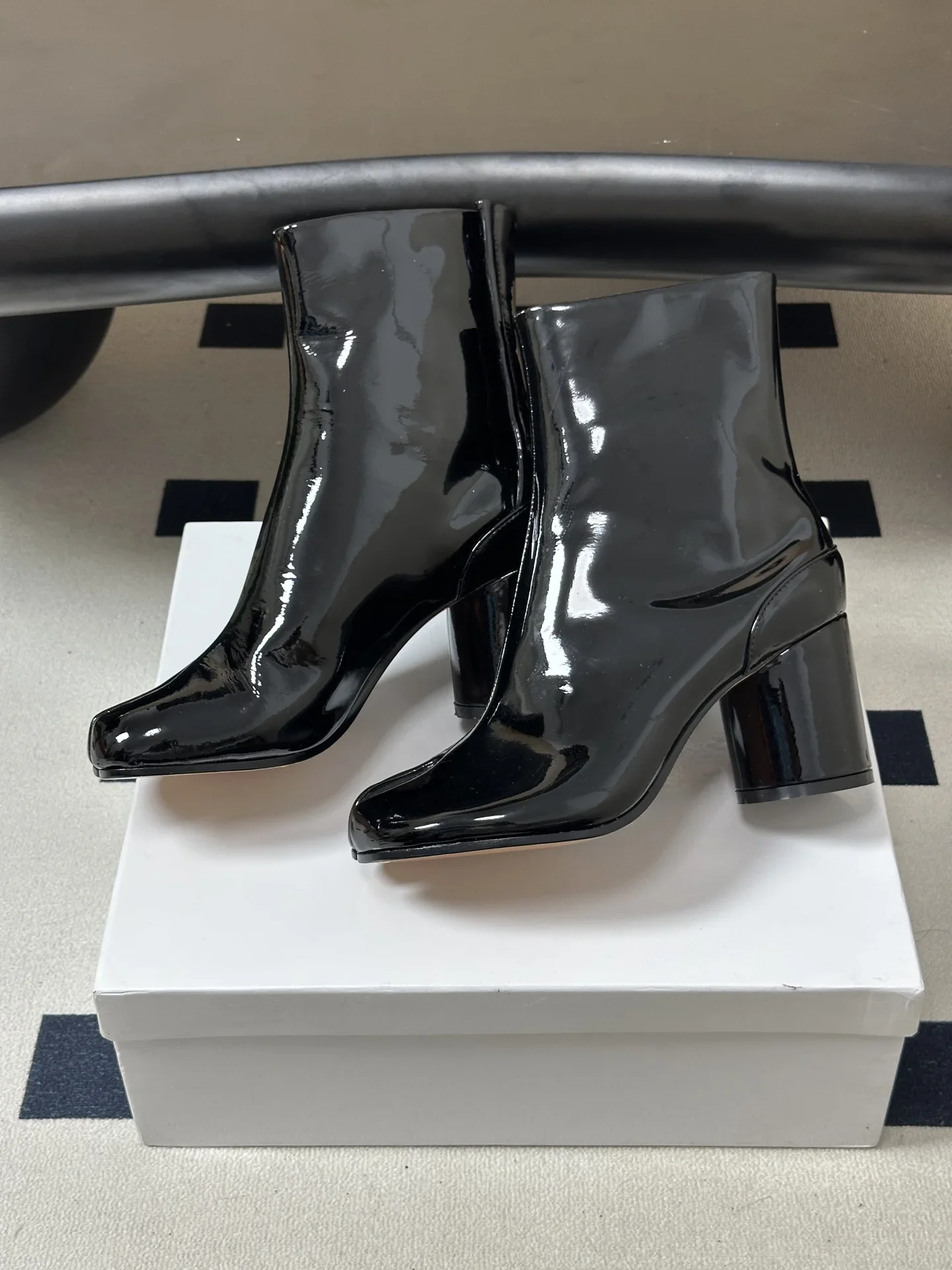 MAISON MARGIELA Boots Calfskin Leather Black EU35-39 C90202609112021 - Image 4