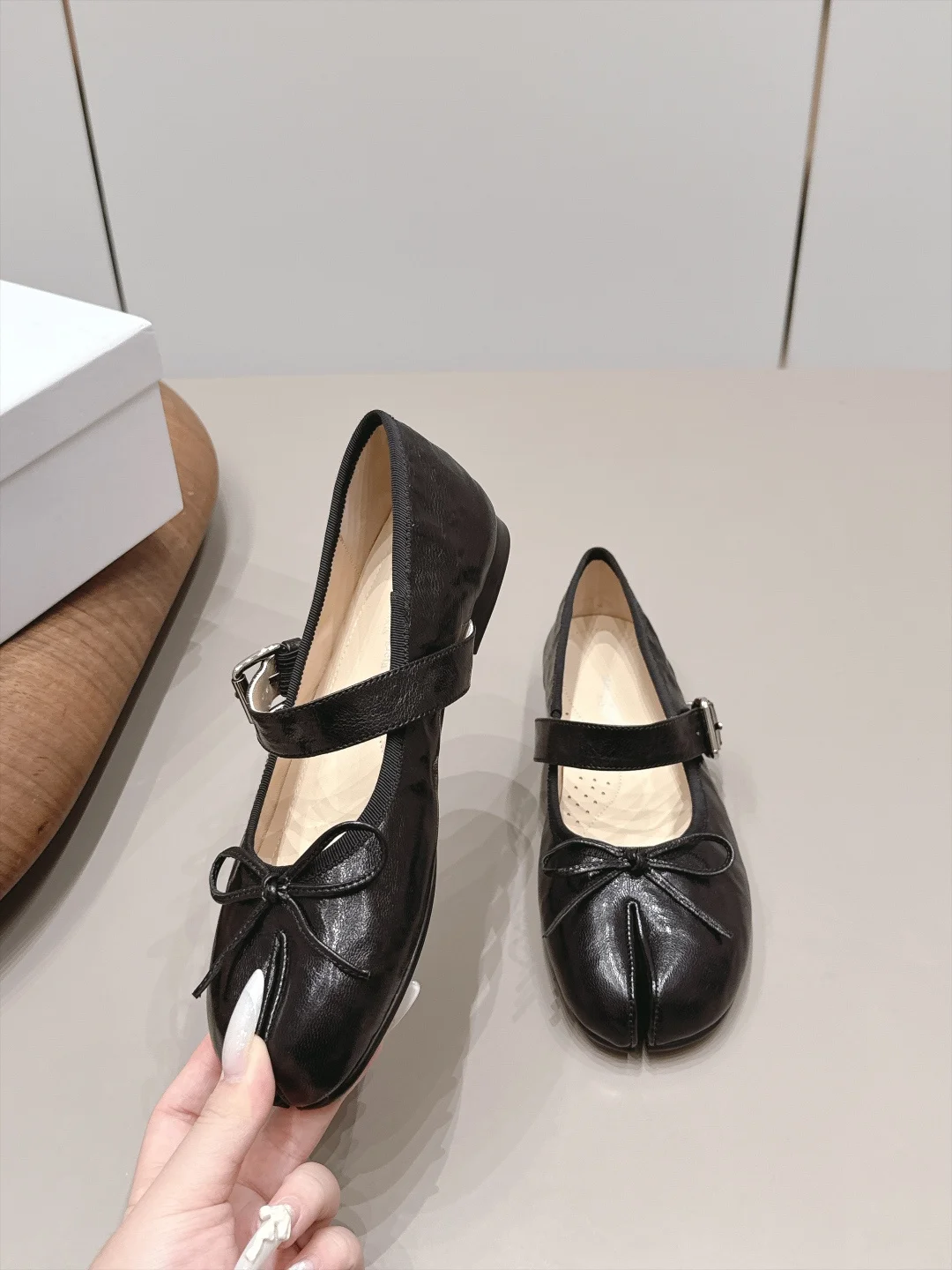 MAISON MARGIELA Flats Lamb Leather Black EU35-39 C10202609111572 - Image 4
