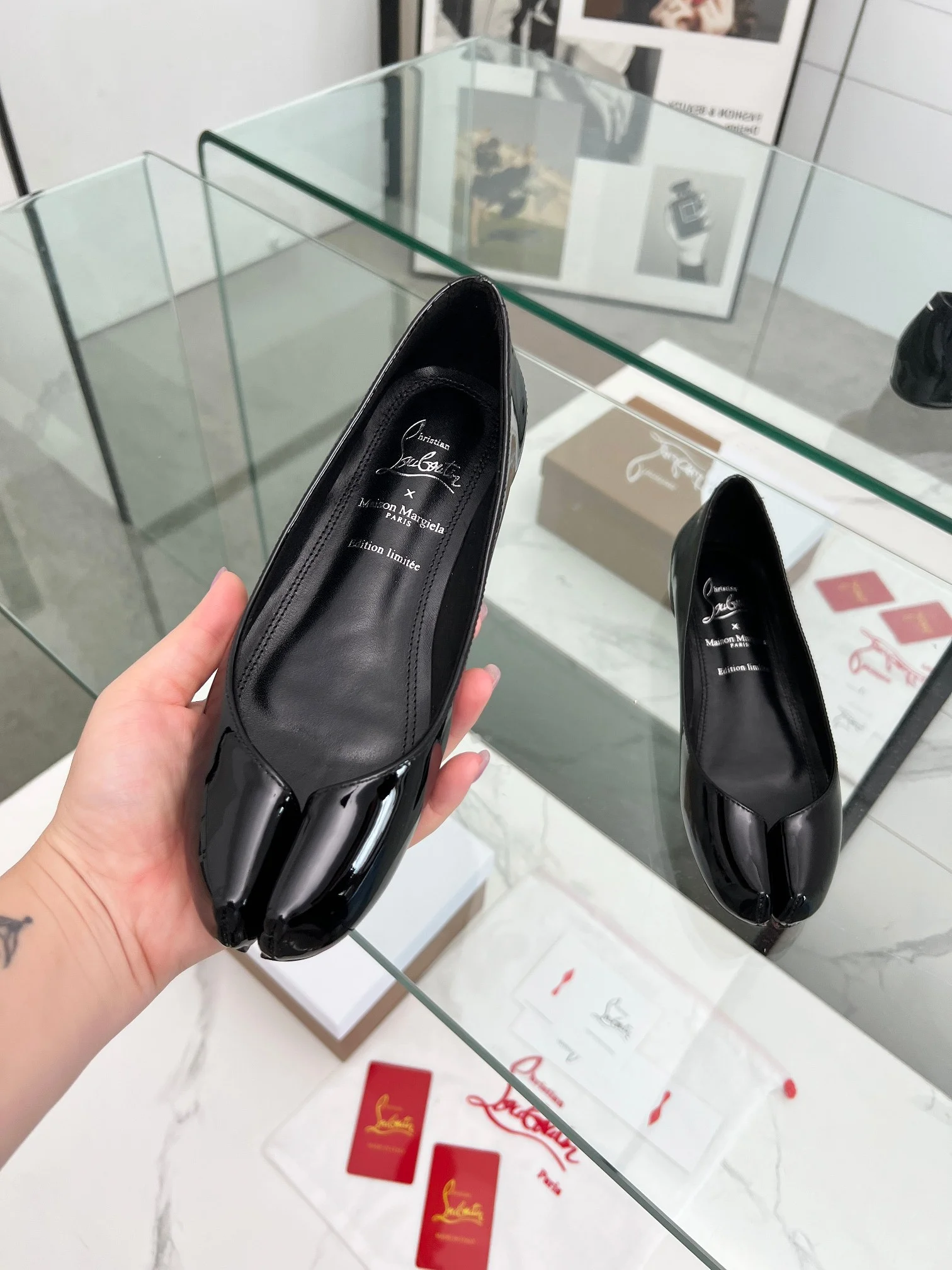 MAISON MARGIELA Flats Patent Leather Black EU35-39 B80202609110007