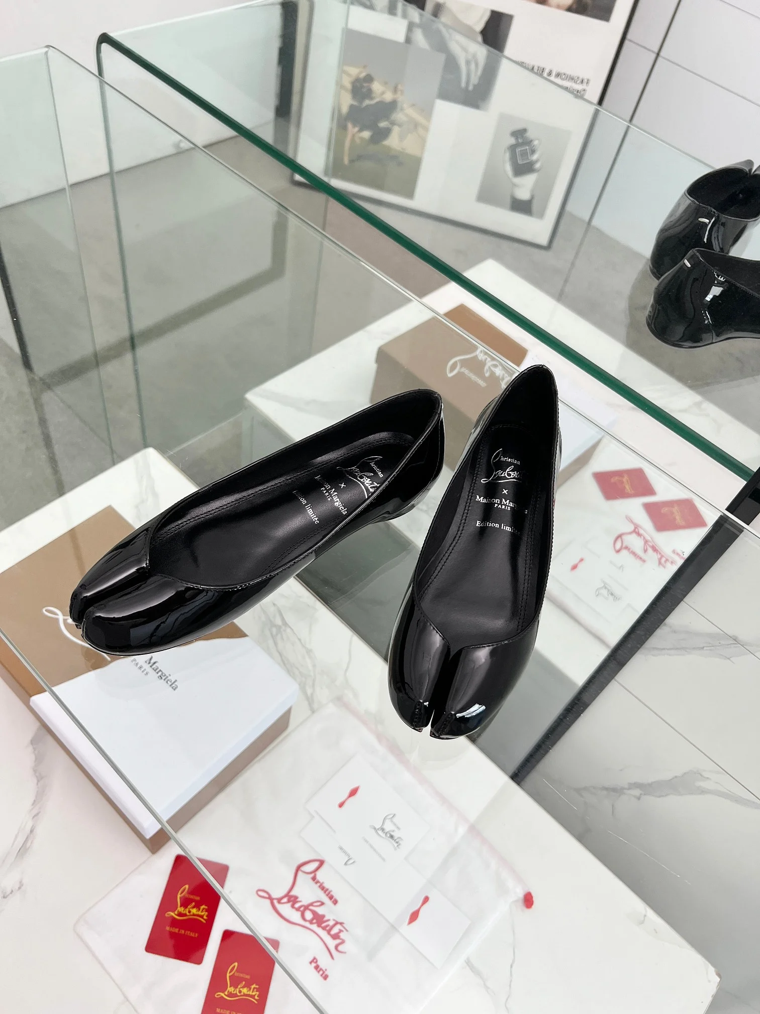 MAISON MARGIELA Flats Patent Leather Black EU35-39 B80202609110007 - Image 2