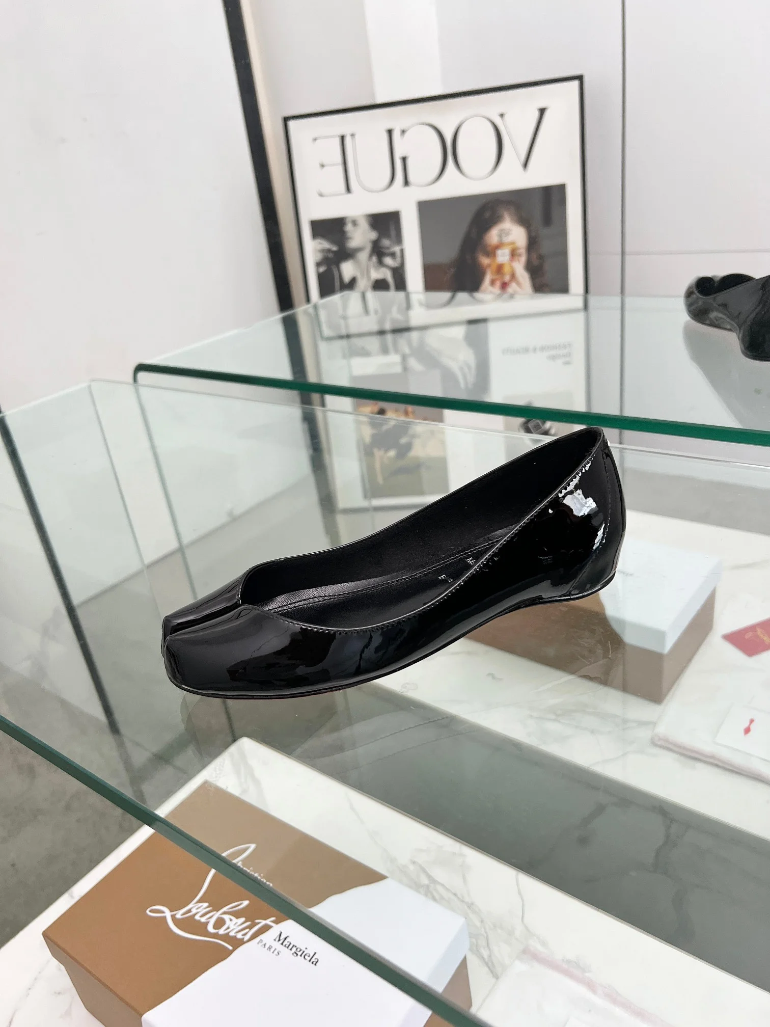 MAISON MARGIELA Flats Patent Leather Black EU35-39 B80202609110007 - Image 4