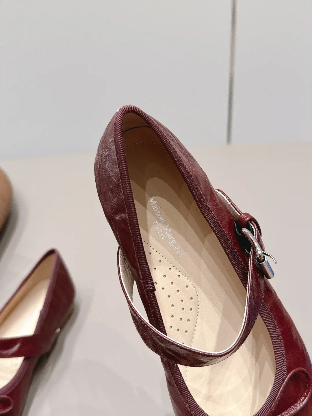 MAISON MARGIELA Flats Sheepskin Leather Burgundy EU35-39 C10202609111570 - Image 6