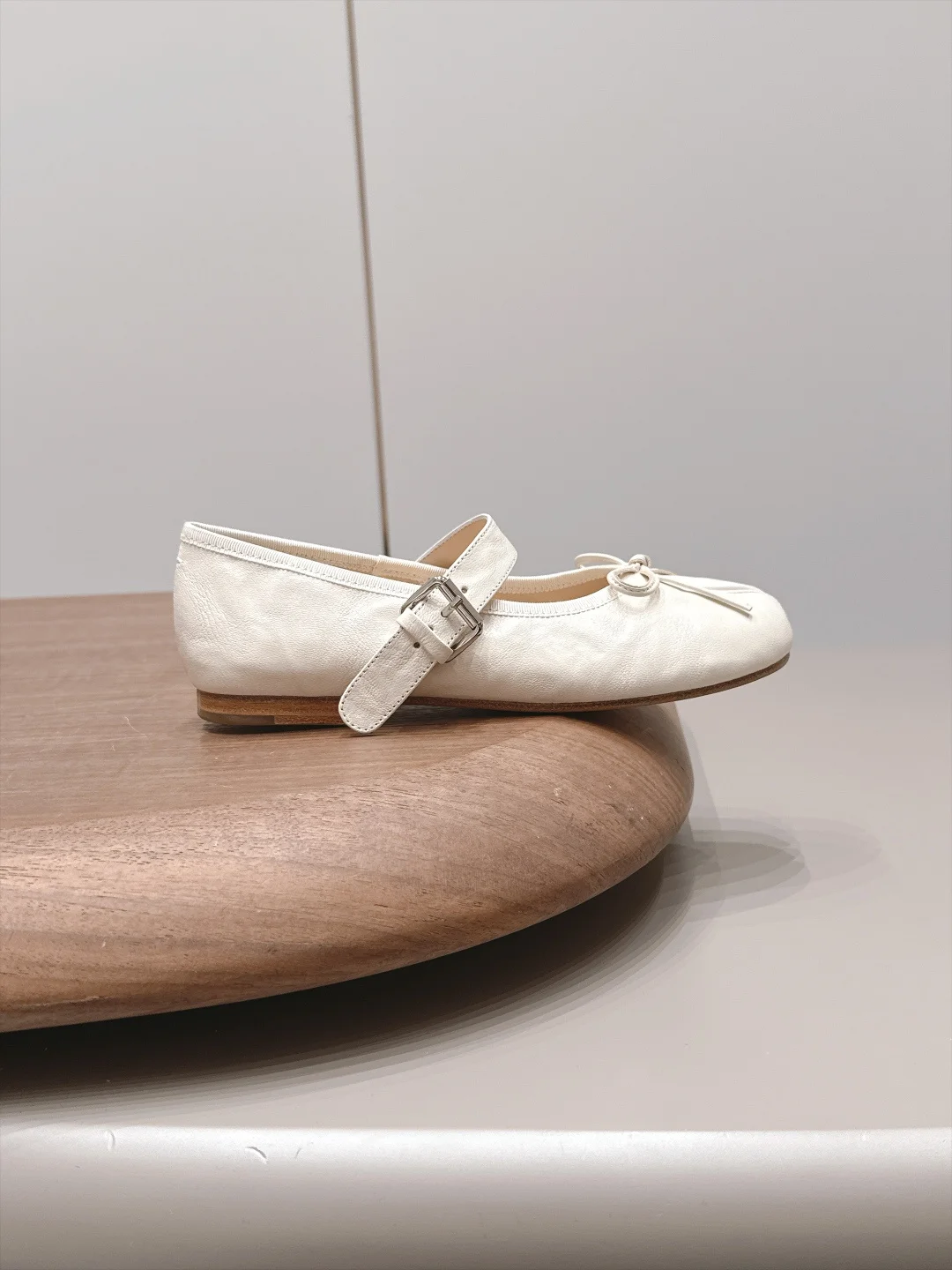 MAISON MARGIELA Flats White C10202609111569 - Image 5