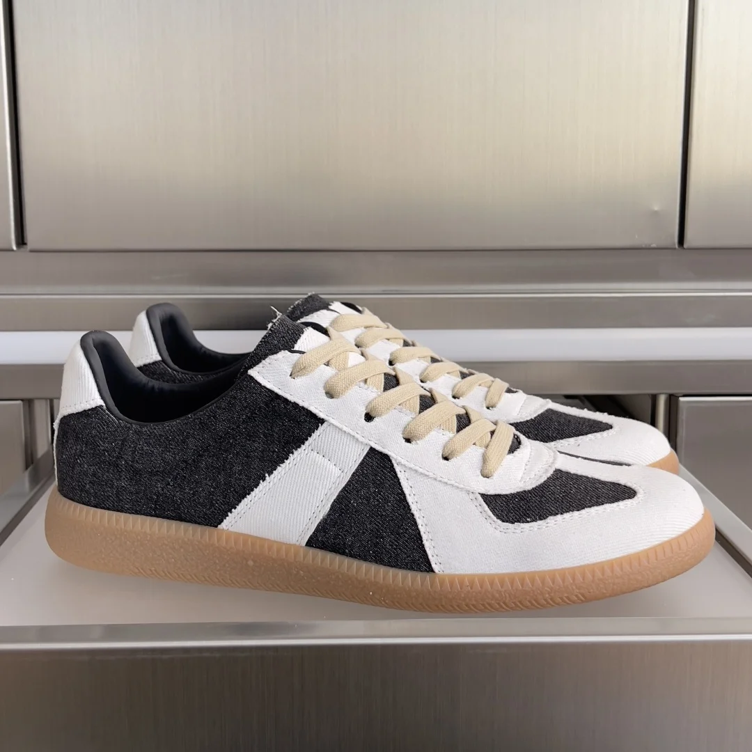 MAISON MARGIELA Sneakers Black-White-Tan B50202609110415