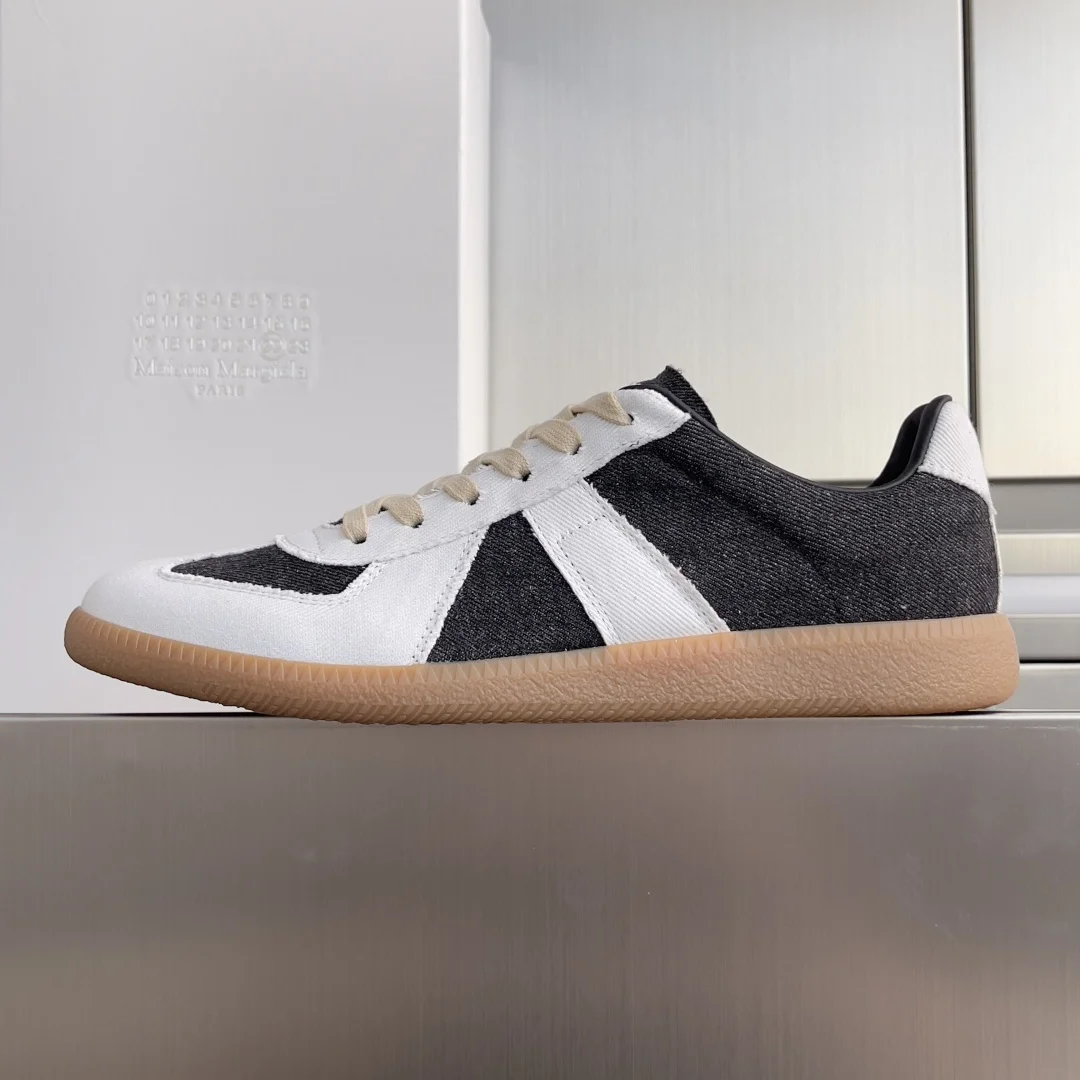 MAISON MARGIELA Sneakers Black-White-Tan B50202609110415 - Image 2