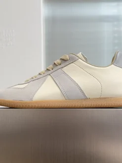 Alternative view of MAISON MARGIELA Sneakers Cream-Grey B60202609110432