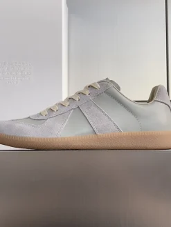 Alternative view of MAISON MARGIELA Sneakers Grey-Tan B50202609110416