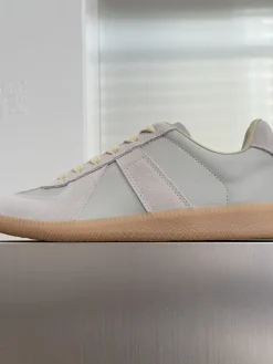 Alternative view of MAISON MARGIELA Sneakers Grey-Tan B50202609110429
