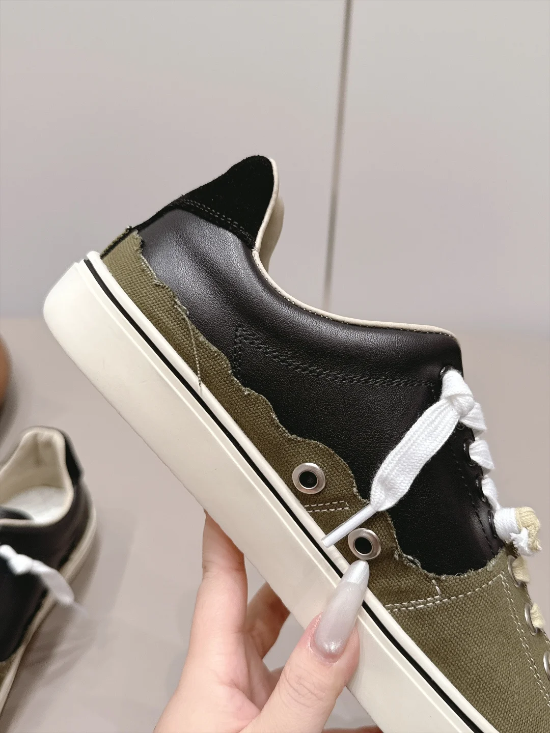 MAISON MARGIELA Sneakers Leather Canvas Green-Black-White EU35-44 C00202609111575 - Image 7