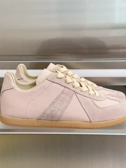 MAISON MARGIELA Sneakers Leather Pink-Beige EU35-47 B60202609110435