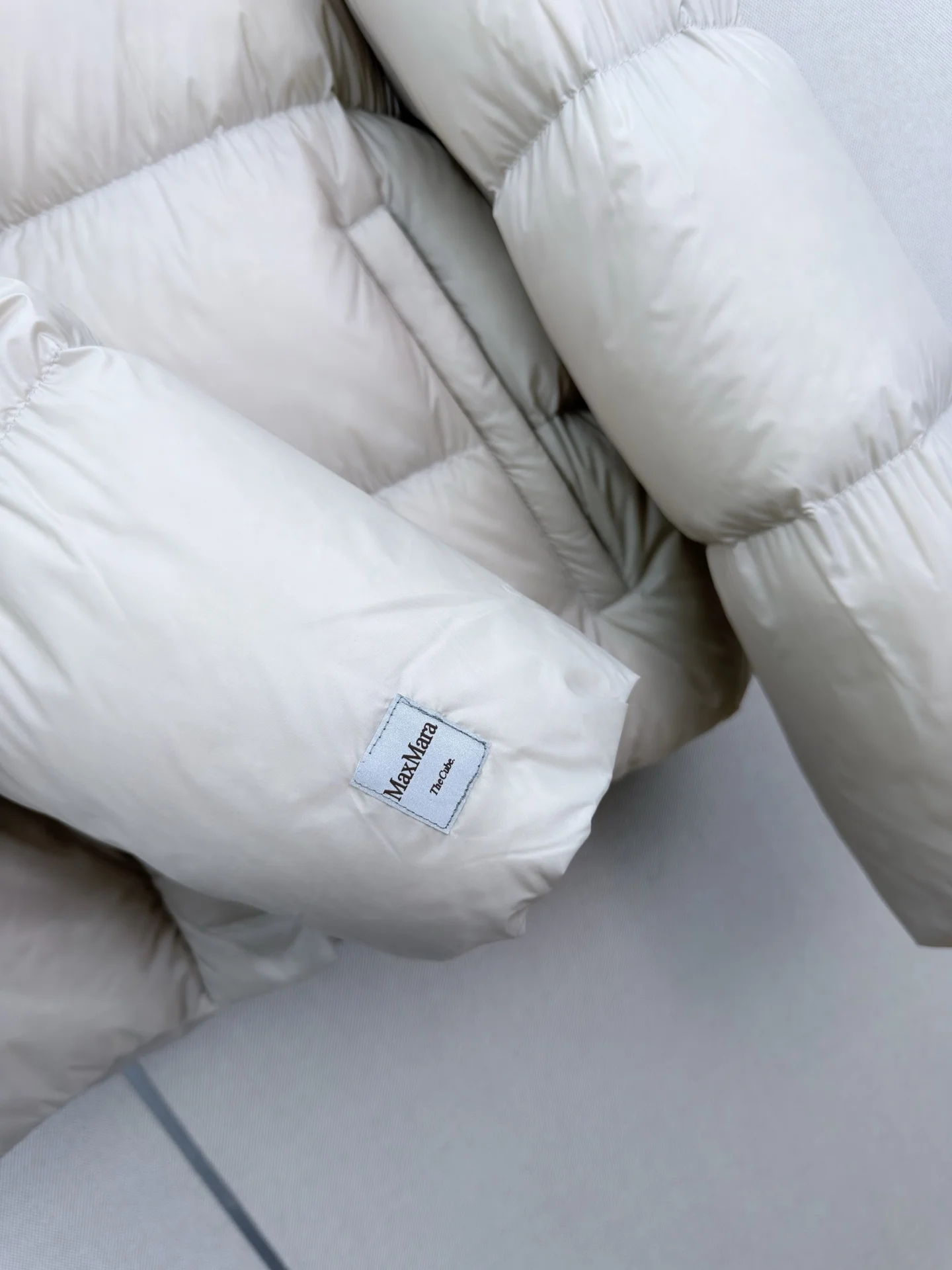 MAX MARA Jackets Goose Down White 38-42 E20202609062659 - Image 9