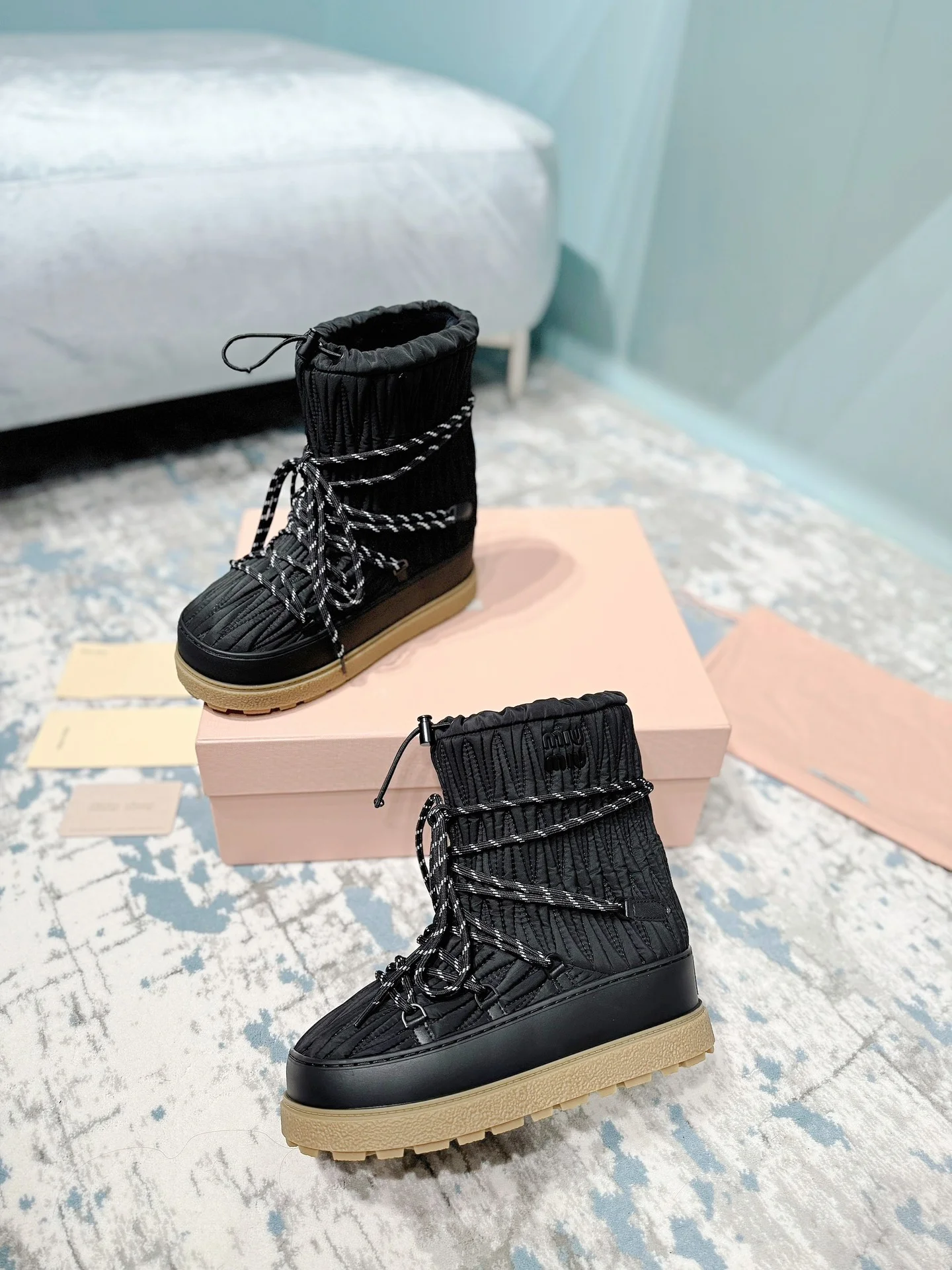MIU MIU Boots Fleece Black-White EU35-40 C40202609110242 - Image 4