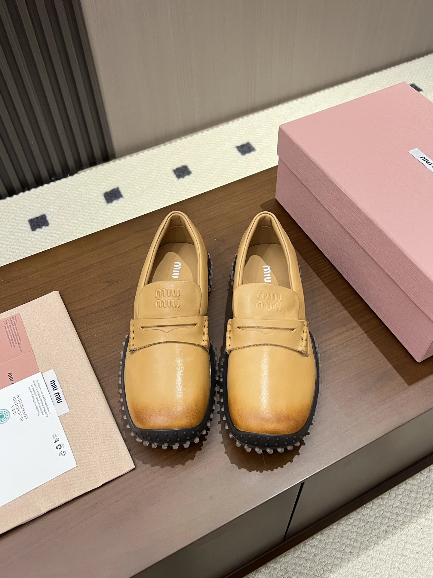 MIU MIU Loafers Leather Rubber Tan-Black EU35-40 B50202609110547 - Image 6