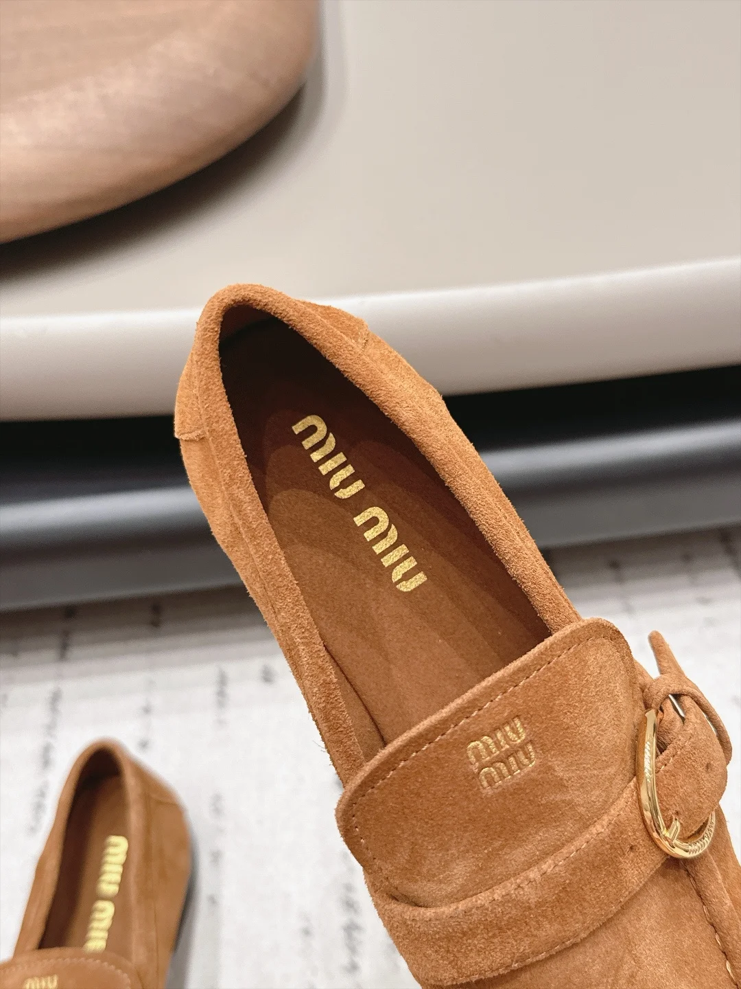 MIU MIU Loafers Suede Brown-Gold EU35-39 B80202609111513 - Image 6