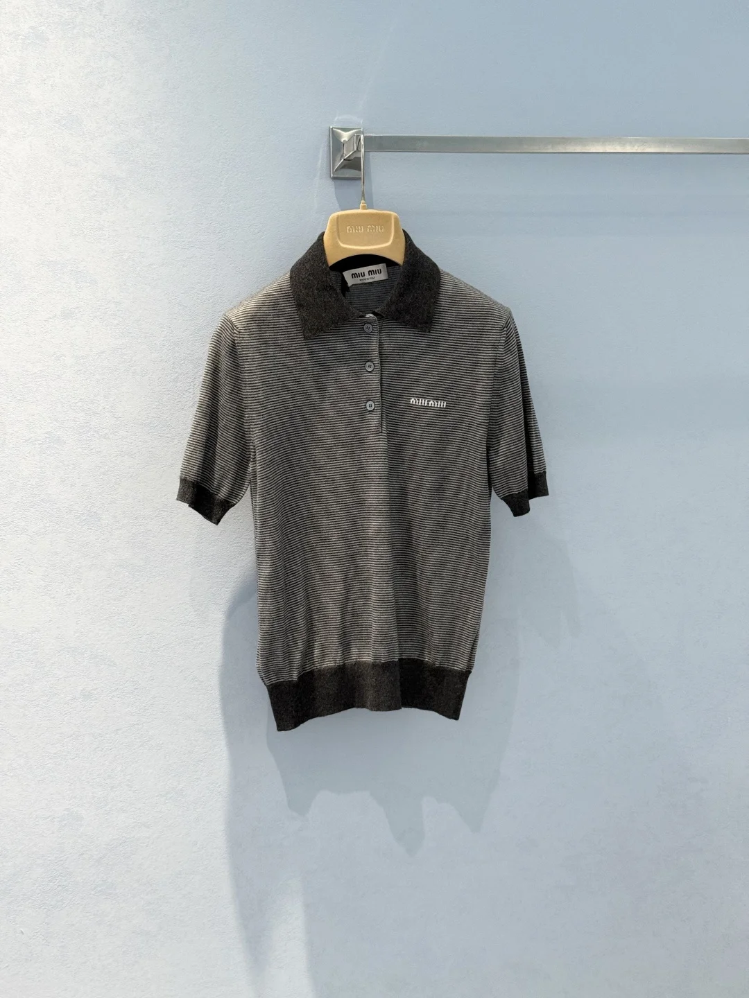 MIU MIU Polos Cashmere Silk Gray-White S-L C00202609062288 - Image 3