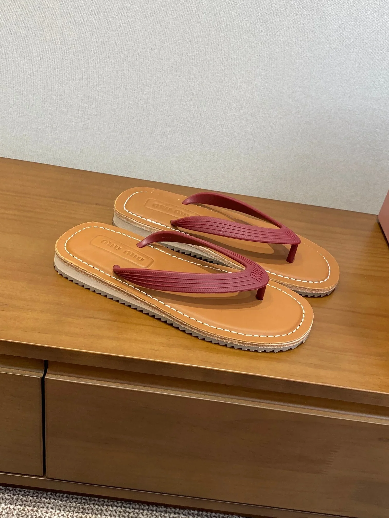 MIU MIU Sandals Brown-Red EU35-40 B00202609112027