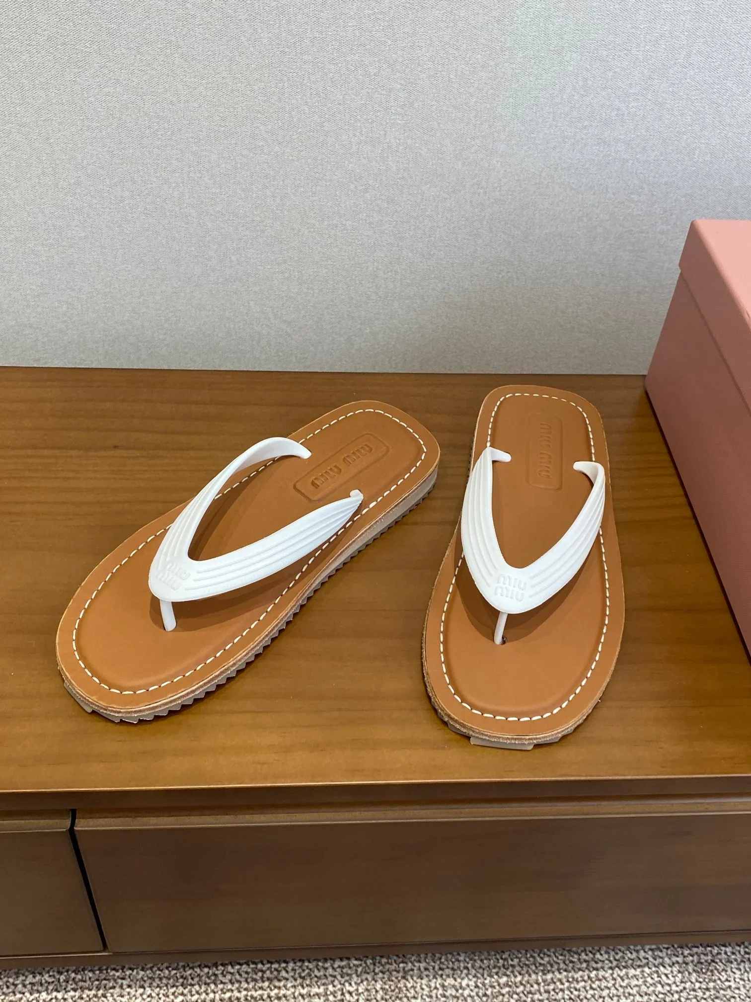 MIU MIU Sandals Leather Brown-White EU35-40 B00202609112028 - Image 2