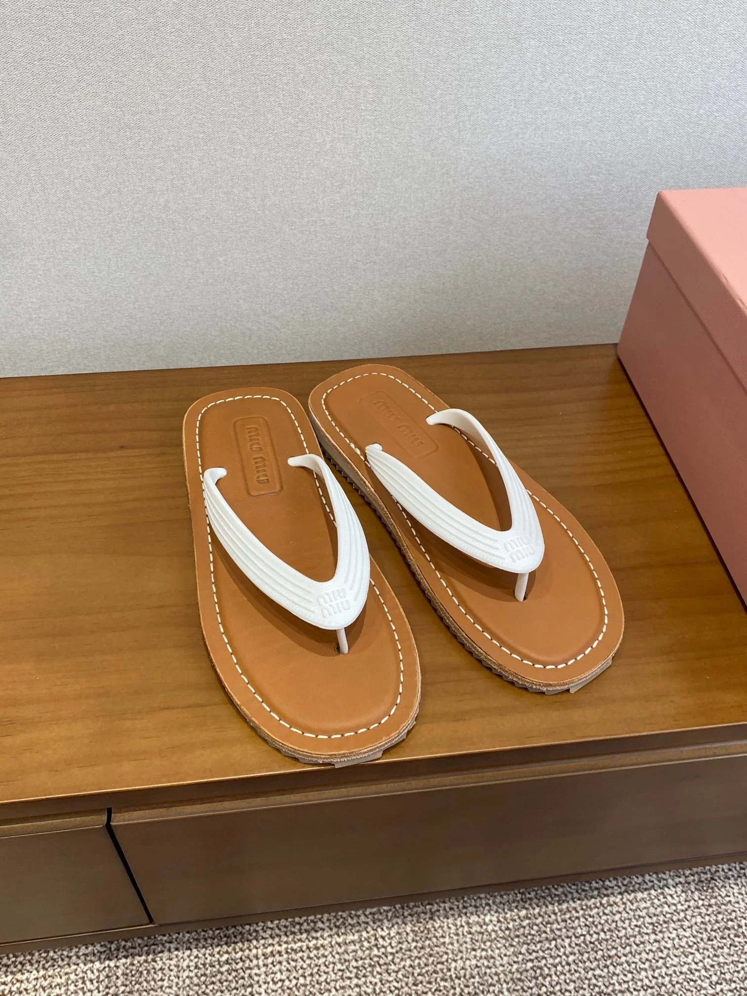 MIU MIU Sandals Leather Brown-White EU35-40 B00202609112028 - Image 4