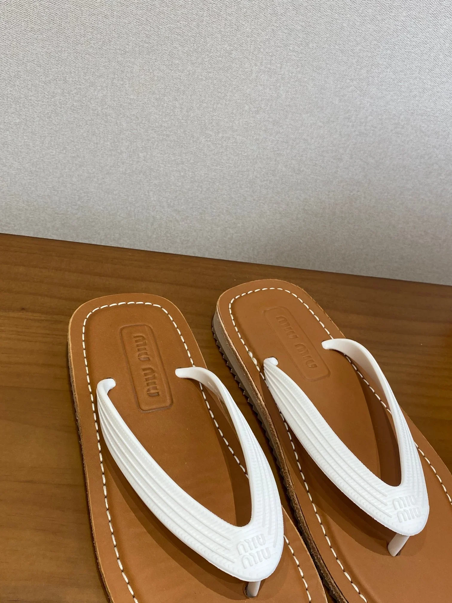 MIU MIU Sandals Leather Brown-White EU35-40 B00202609112028 - Image 8