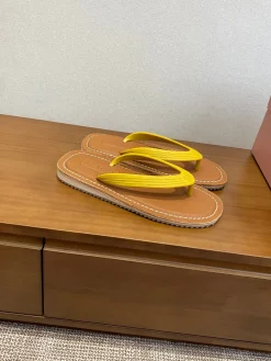 MIU MIU Sandals Leather Yellow-Brown EU35-40 B00202609112029