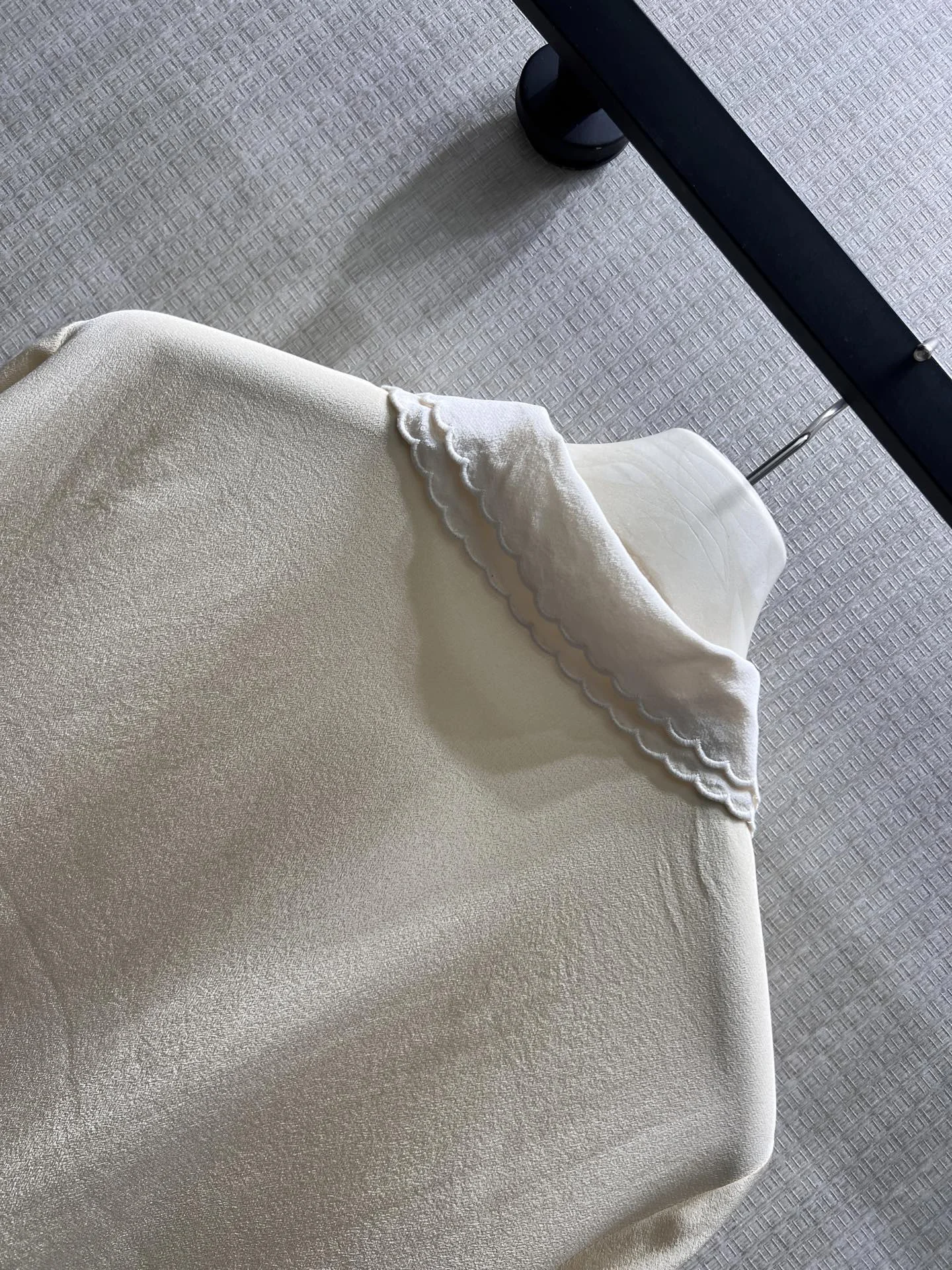 MIU MIU Shirts Silk Cream-White 36-40 C35202609062513 - Image 4