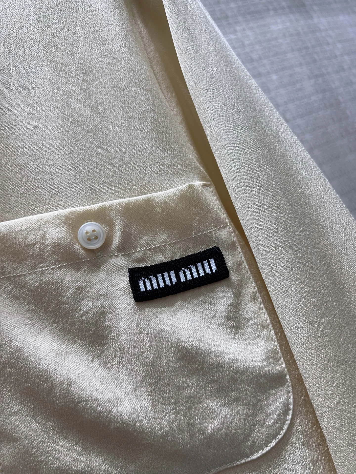 MIU MIU Shirts Silk Cream-White 36-40 C35202609062513 - Image 5
