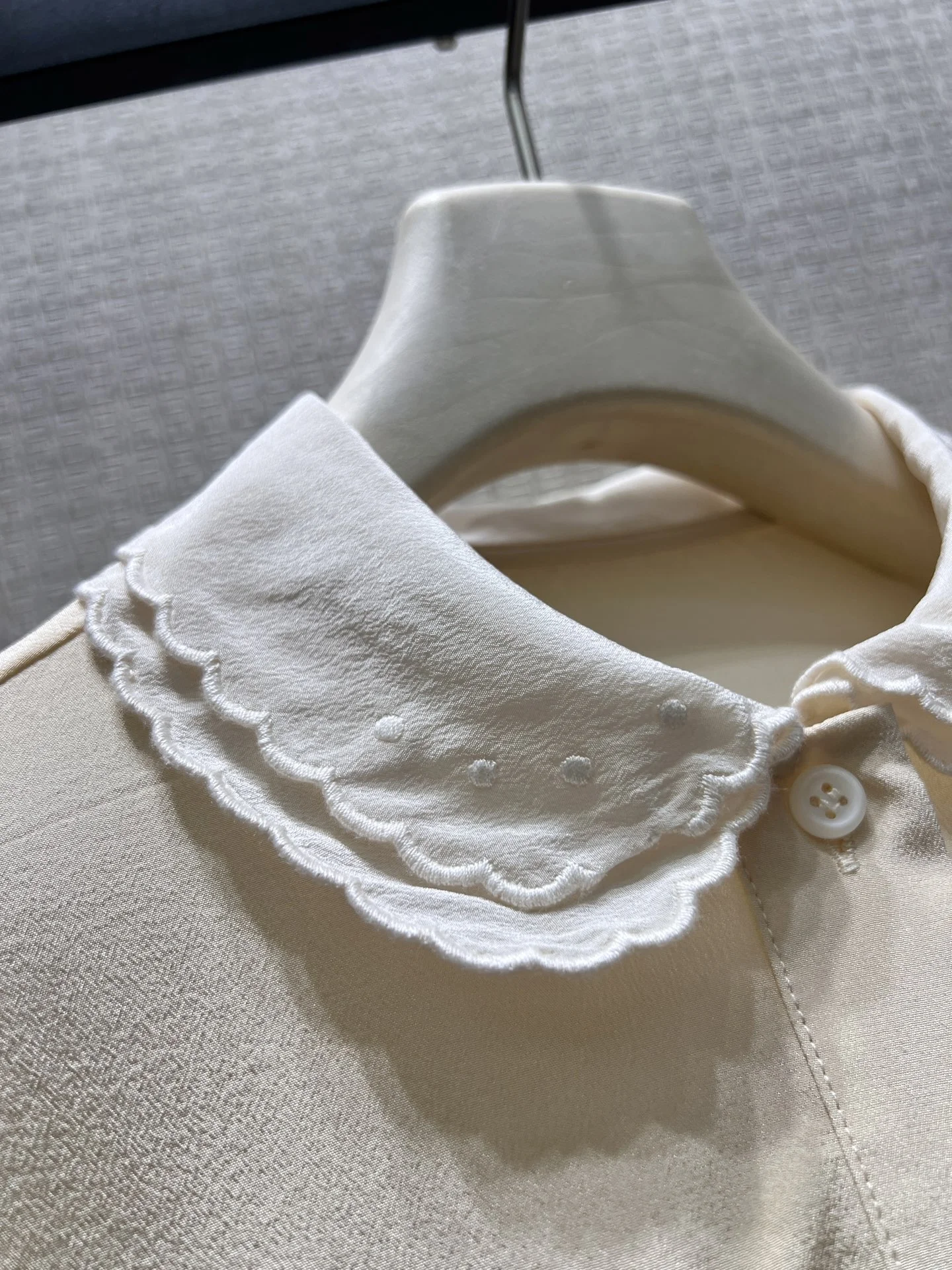 MIU MIU Shirts Silk Cream-White 36-40 C35202609062513 - Image 6
