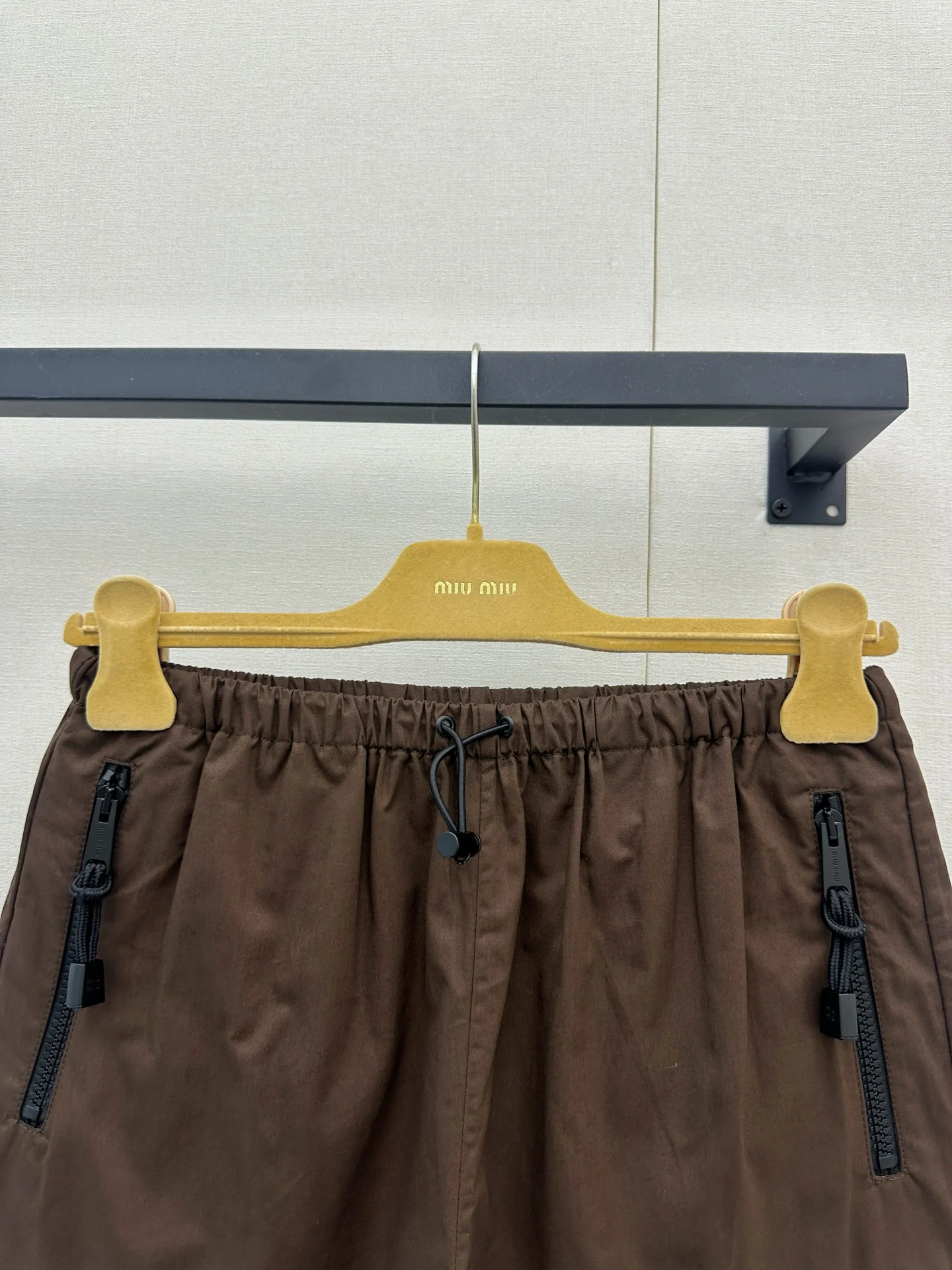 MIU MIU Shorts Brown-Black S-L B55202609063250 - Image 2