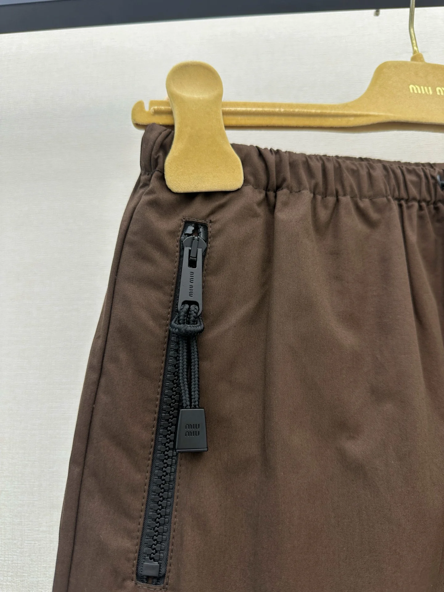MIU MIU Shorts Brown-Black S-L B55202609063250 - Image 3