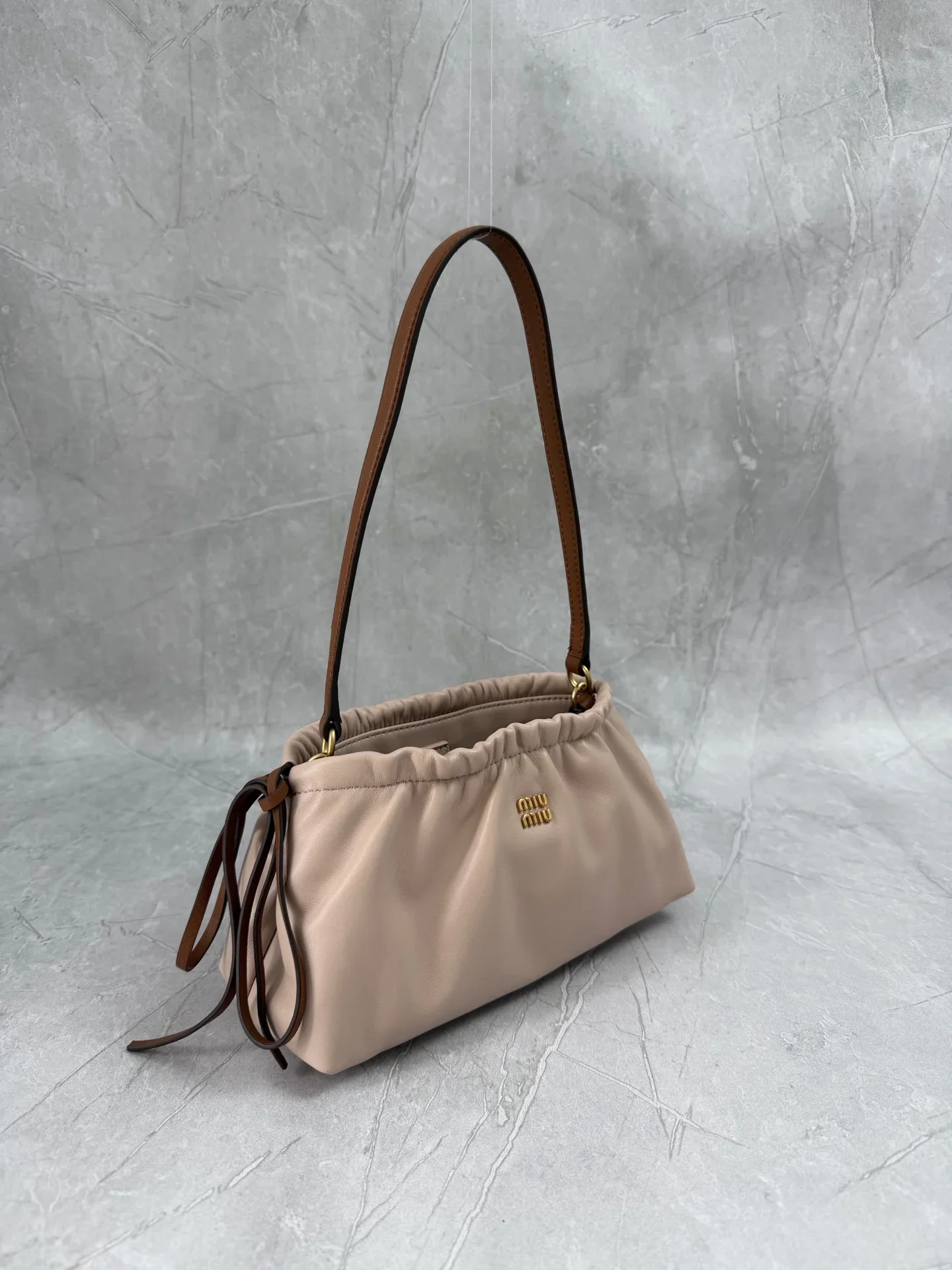 MIU MIU Shoulder Bags Leather Beige-Brown 24X13X9CM E30202609090392 - Image 3