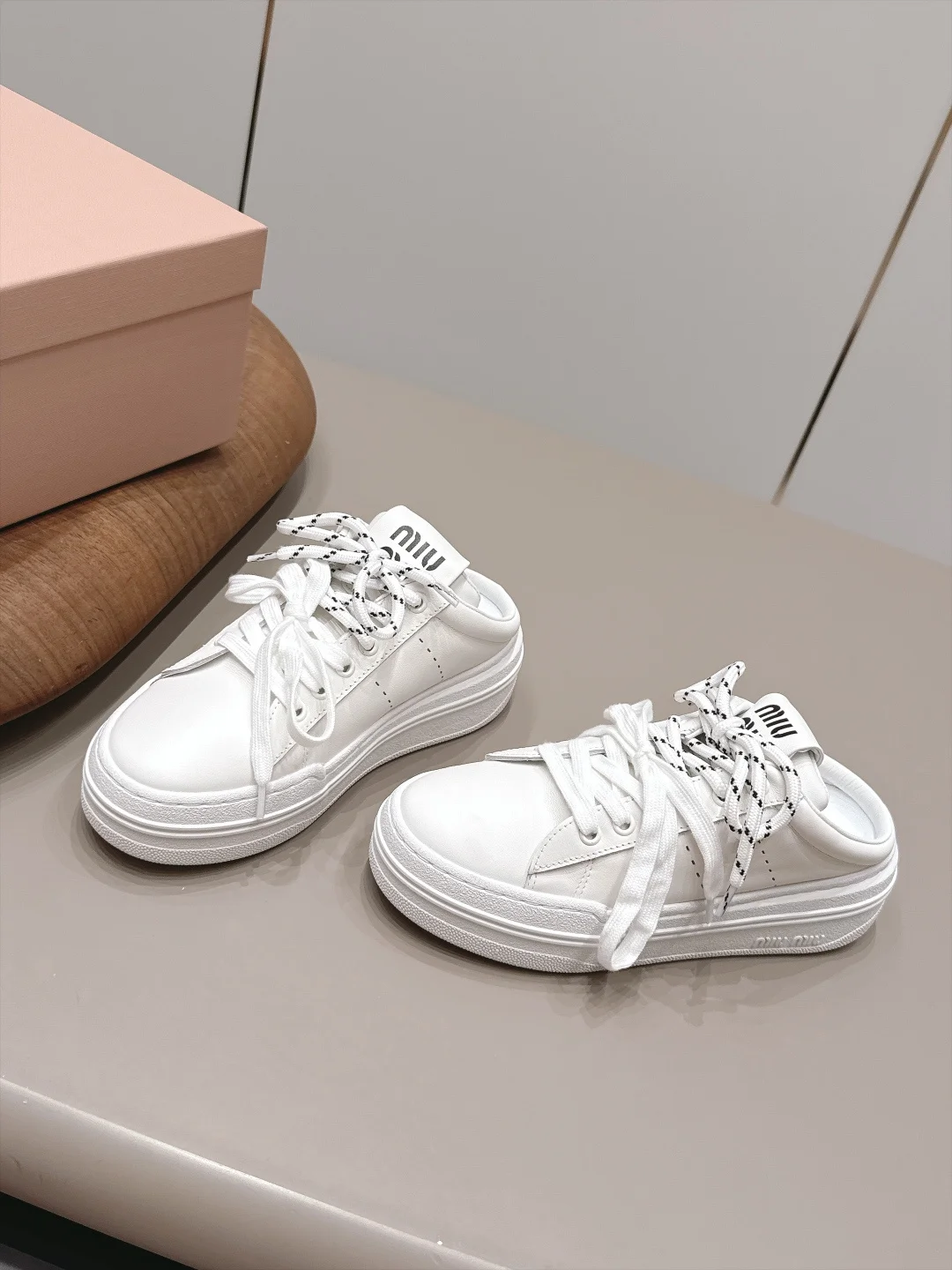 MIU MIU Sneakers Calf Leather White-Black EU35-39 B80202609111511 - Image 3