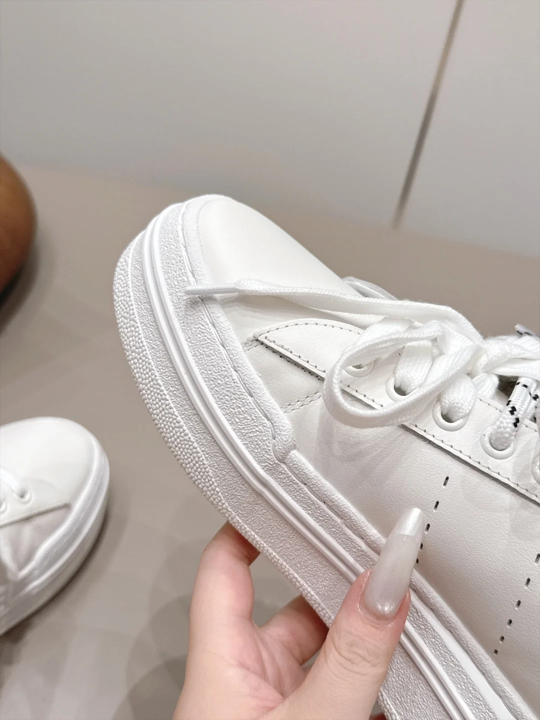 MIU MIU Sneakers Calf Leather White-Black EU35-39 B80202609111511 - Image 8