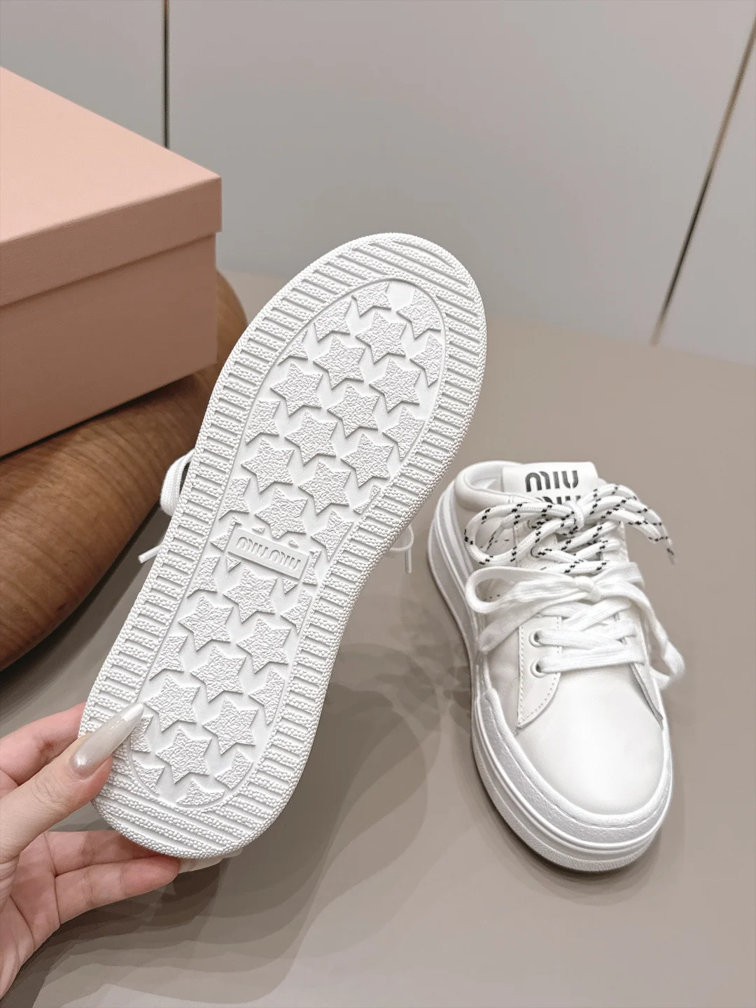 MIU MIU Sneakers Calf Leather White-Black EU35-39 B80202609111511 - Image 9