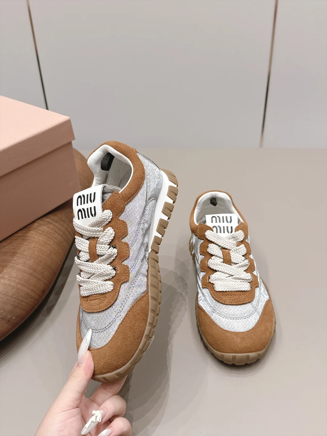 MIU MIU Sneakers Suede Mesh Brown-White EU35-39 B80202609111529 - Image 4