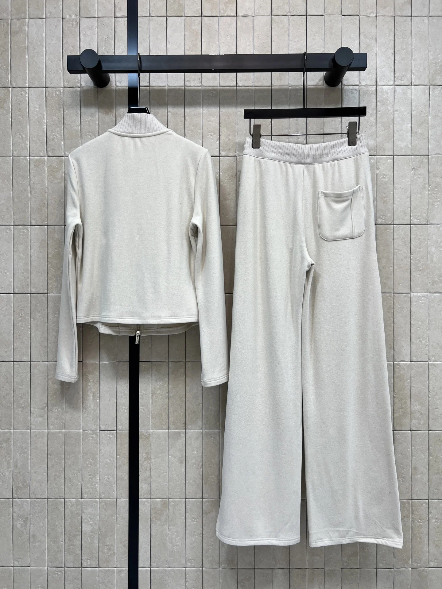 MIU MIU Suits Beige-Black S-M-L A90202609062498 - Image 7