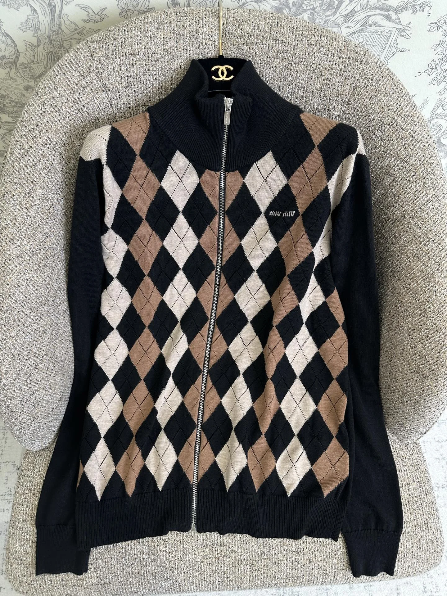 MIU MIU Sweaters Black-Tan S-L B55202609062771 - Image 5