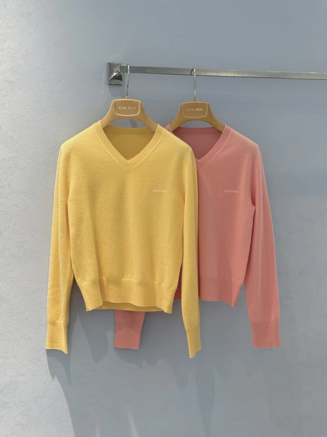 MIU MIU Sweaters Wool Yellow S-L B40202609060377 - Image 3