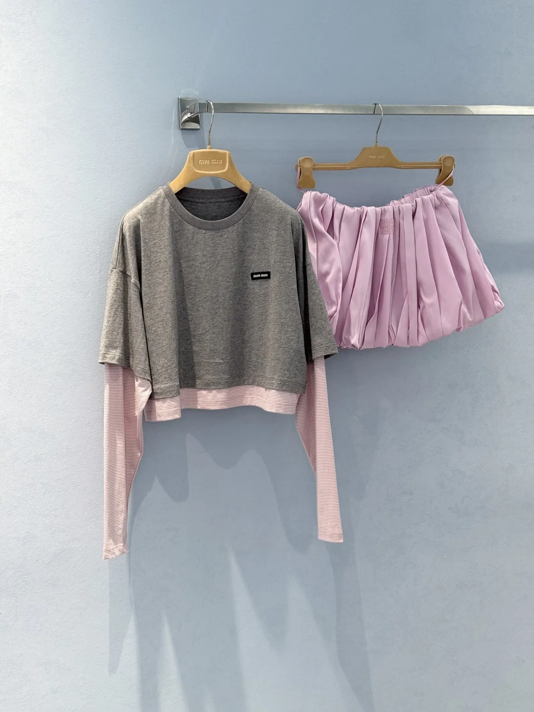 MIU MIU T-shirts Cotton Gray-Pink S_M_L B30202609062287