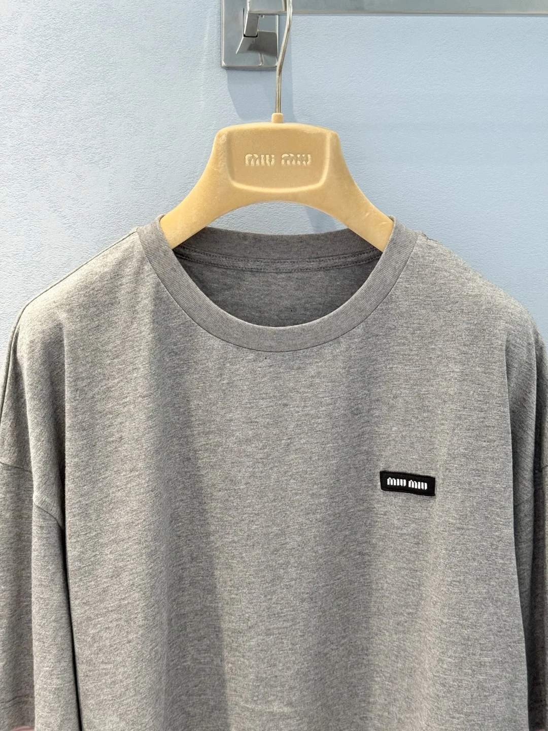 MIU MIU T-shirts Cotton Gray-Pink S_M_L B30202609062287 - Image 4