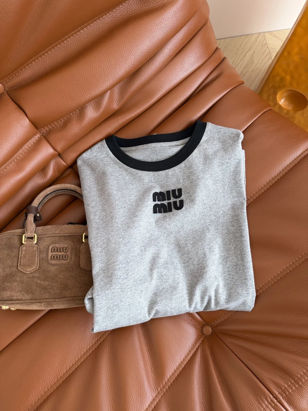 MIU MIU T-shirts Grey-Black S-L A95202609060812 - Image 4