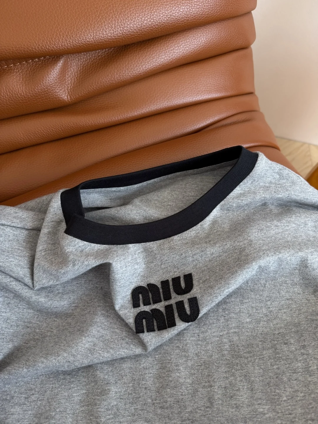 MIU MIU T-shirts Grey-Black S-L A95202609060812 - Image 6