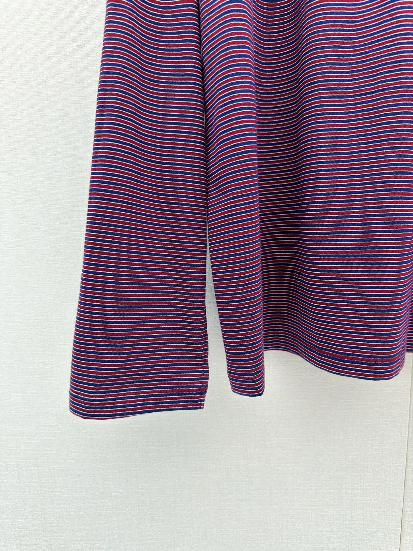 MIU MIU T-shirts Nylon Blend Purple-Navy S-L B05202609061342 - Image 4