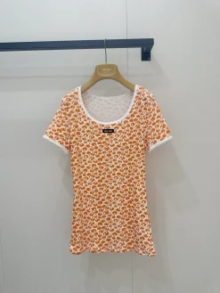MIU MIU T-shirts Orange-White S-M-L A65202609063253