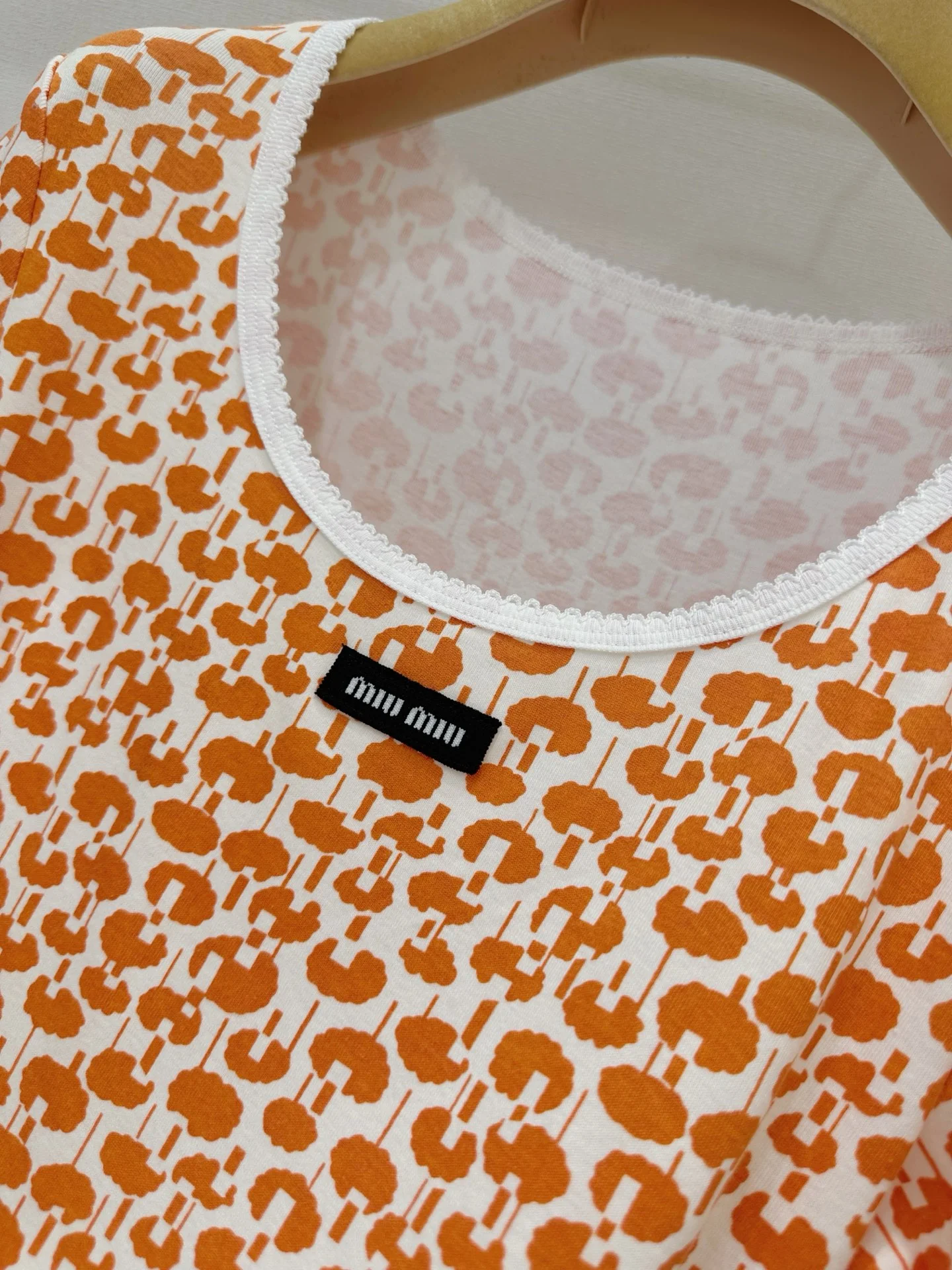 MIU MIU T-shirts Orange-White S-M-L A65202609063253 - Image 4