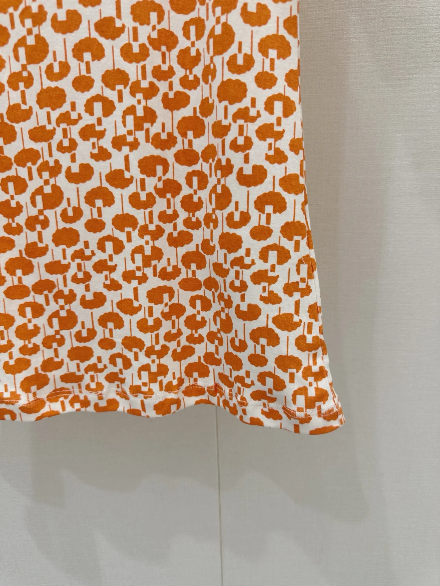 MIU MIU T-shirts Orange-White S-M-L A65202609063253 - Image 6
