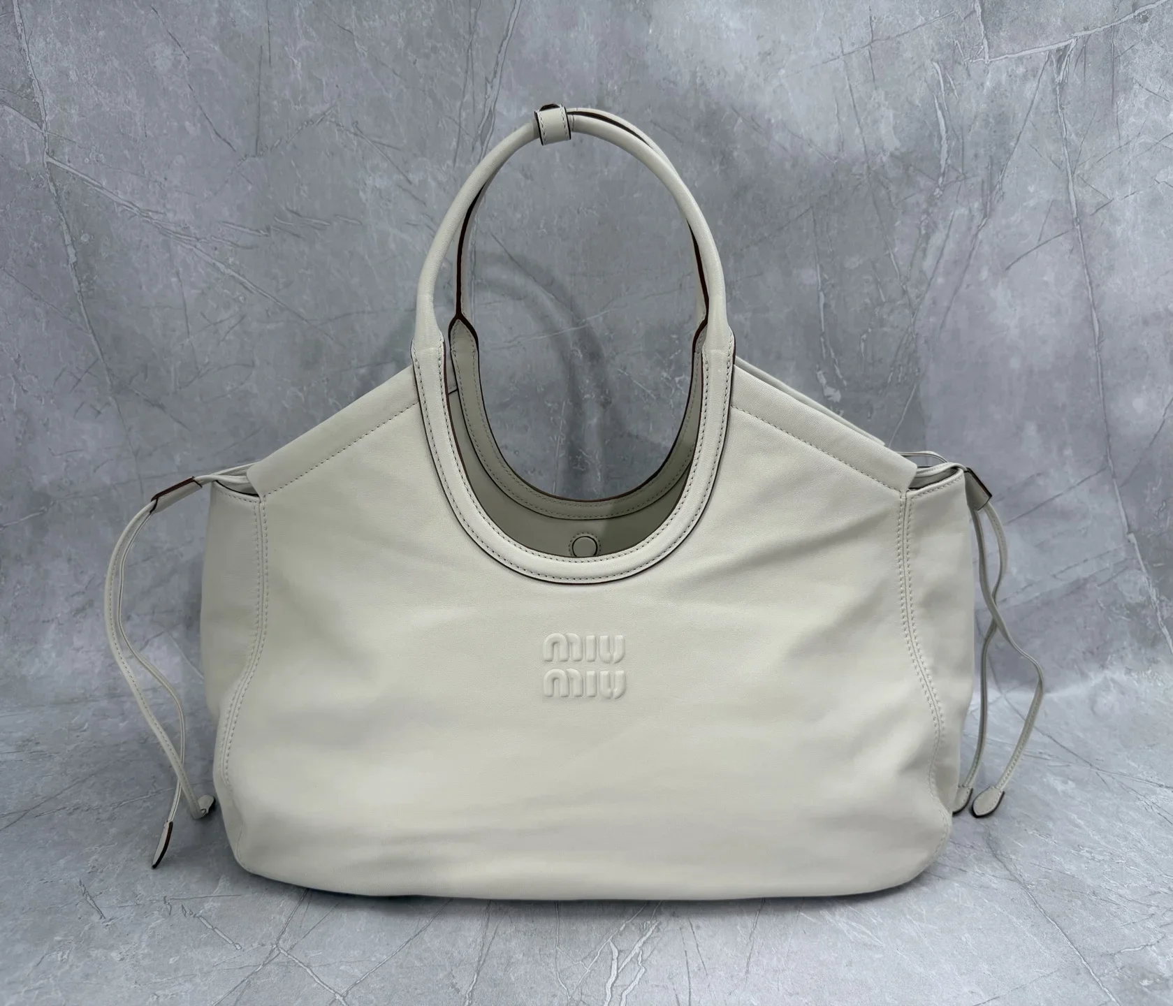 MIU MIU Totes Bags Nappa Leather White 40X30X15CM I00202609090398