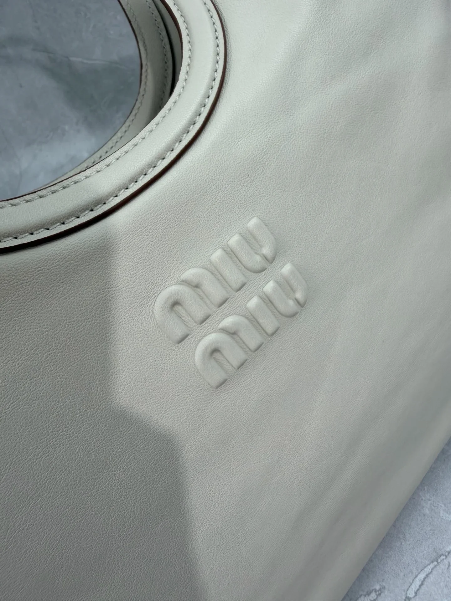 MIU MIU Totes Bags Nappa Leather White 40X30X15CM I00202609090398 - Image 4
