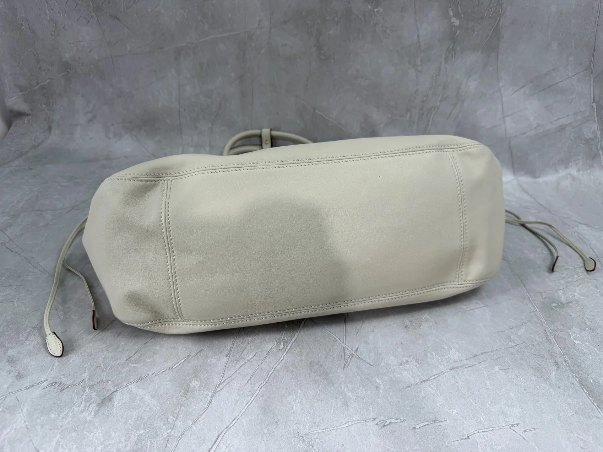 MIU MIU Totes Bags Nappa Leather White 40X30X15CM I00202609090398 - Image 5